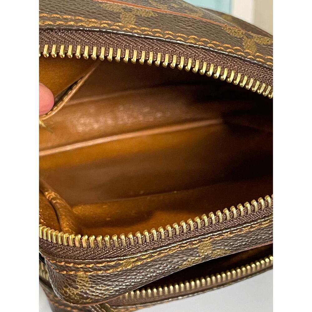 Auth Vintage Louis Vuitton Monogram Mini Amazone Crossbody Bag - Picture 15 of 16